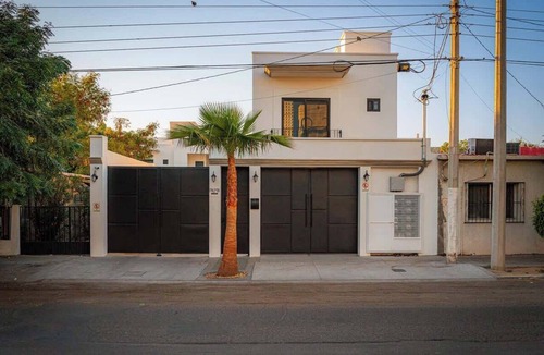 La Paz Apartment | Palma Suite 101 Prime Location in Downtown La Paz