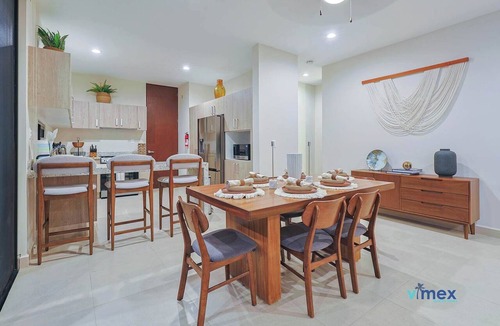 Playa del Carmen House | Palmara Townhouse, Pool, Gym, BBQ & Paddle Court