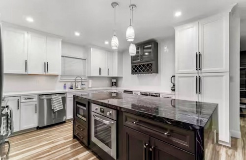 Palmdale House | Palmdale Desert Oasis – 5BR Family Home