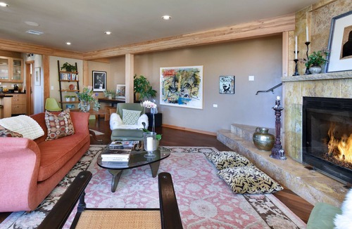 Topanga House | Panoramic mountain vista retreat surrounded by nature and Malibu beaches nearby.