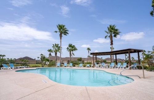 Laguna Vista House | Paradise Found at South Padre Island Golf Course