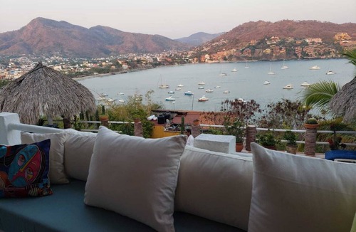 Playa la Madera Condo | Paradise Retreat in Zihuatanejo