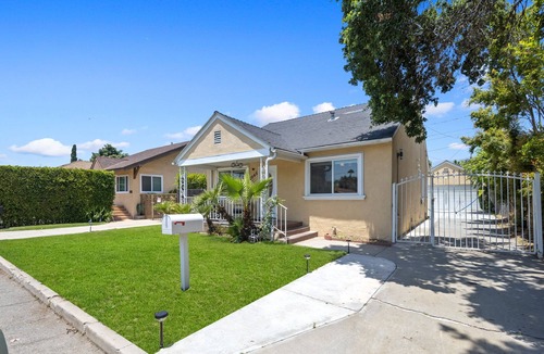Lamanda Park House | Pasadena Cottage Retreat Near Rosebowl, DTLA, Old Town Pasadena, PCC, Caltech