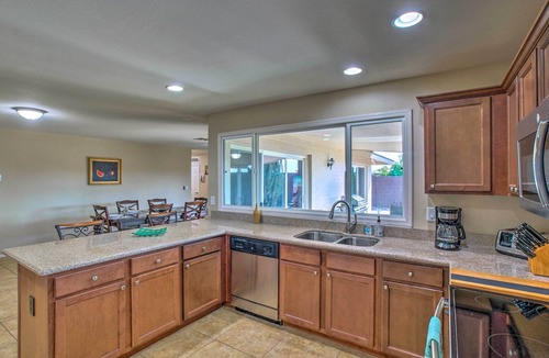 Litchfield Park House | Patio + Yard: Pet-Friendly Gem in Litchfield Park!