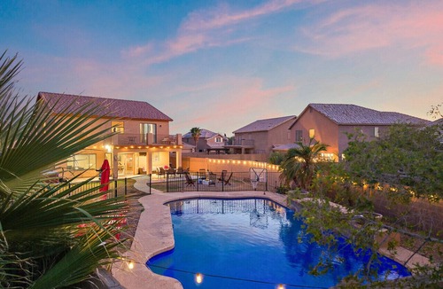 Tamaron House | Pause & Play | Pool, Spa, Gaming, Firepit & More