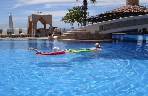 Paraiso Escondido Hotel | PBSB Executive Suite: Sleeps 6. Any 2026 week available, except 12/25, 12/31