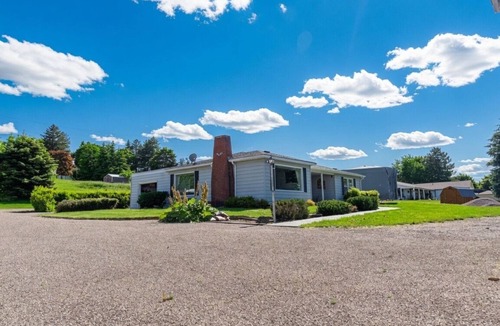 Polson House | Peaceful 2-bedroom house with AC and beautiful lake views in charming Polson