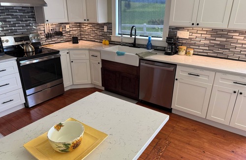 Cataldo House | Peaceful 3-bedroom farm house with AC in charming Cataldo