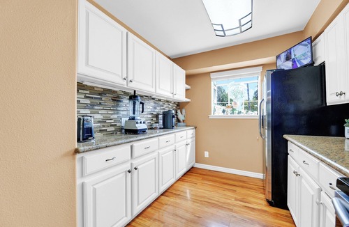 Mission House | Peaceful and Relaxing Golf Course Villa @ Highland Park
