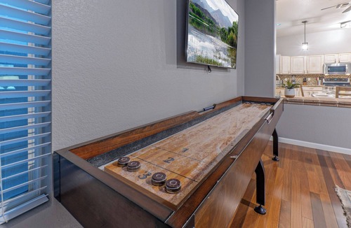 Chandler House | Peaceful Lakeside Setting w/4 Kayaks, Pvt Htd Pool, Game Room, Near Golf & Hiking/Biking Trails
