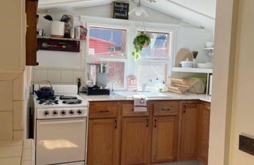 Wrightwood Cabin | Peaceful Pines Stuga Near Ski Resort & Village