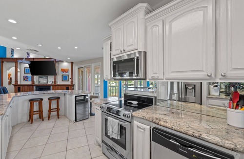 Port Isabel House | Pelican Point Bay on the Water, Boat Slips, View!