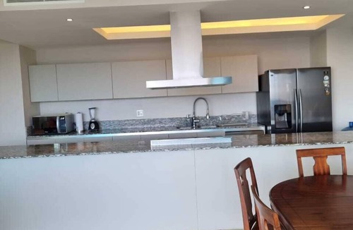 Ixtapa Apartment | Península 4-C 03 Recamaras vista al mar