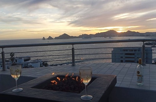 Cabo Bello Condo | Penthouse with Million Dollar Los Cabos Arch Views.