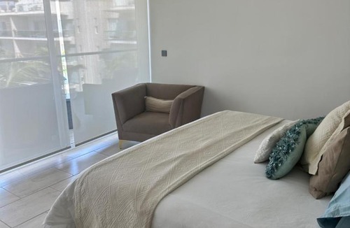 Puente del Mar Apartment | Penthouse zona diamante con jacuzzi y roof garden privado