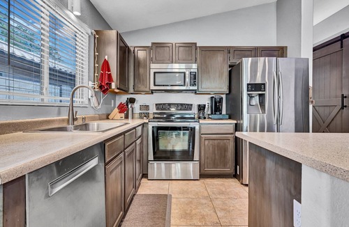 Peoria House | Peoria-90 Degree Heated Private Pool-Shuffleboard Table, Foosball, Pool Table