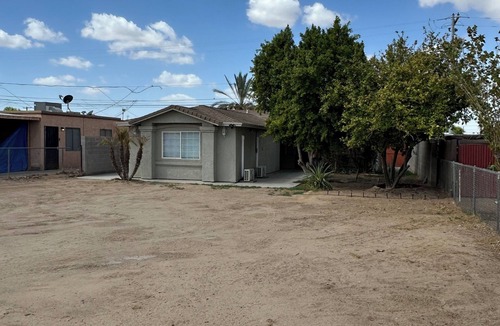 Yuma House | Perfect one bedroom one bath Casita in Central Yuma, has everything you need.
