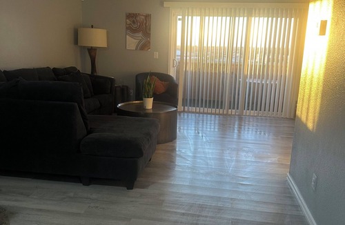 North Mountain House | Perfect townhome with AC in sunny Phoenix