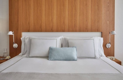 Zona Hotelera House | Perfect Views! Ocean View, Private Balcony, Pool & Spa, Steps to Hotelera Beach!