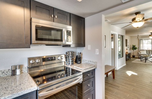 Casa Grande House | Pet-Friendly Casa Grande Townhome: Screened Atrium