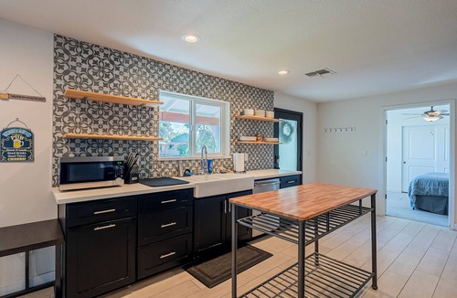 Tempe House | Pet Friendly & Huge Yard Family Home in the Heart of Tempe