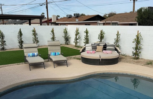 Rural-Geneva House | Pet Friendly Remodeled Pool Home Blocks to ASU & minutes to Old Town Scottsdale