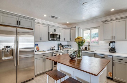 Papago Parkway House | Pet-Friendly Scottsdale Retreat by Leavetown Vacations