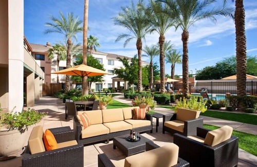 Chandler Apartment | Pets are Allowed HERE! Family-friendly Accommodation, Outdoor Pool & Sun Terrace