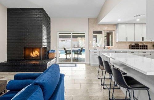 Villa De Paz House | Phoenix 4 Br Retreat Pool Dog Friendly Games