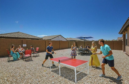 Estrella Village House | Phoenix 5BR-Pet Friendly-Backyard-Parking-Fast Wifi!