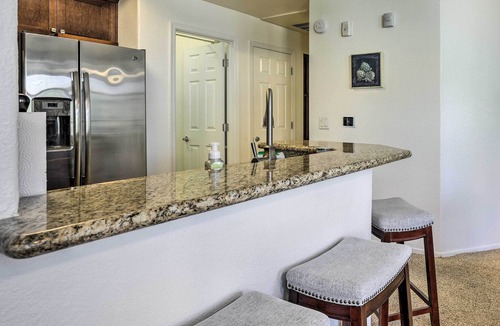 Portofino Condo | Phoenix Condo w/ Pool Near Wild Horse Pass!