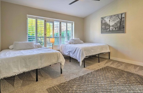 Entrada House | Phoenix Home: Ping Pong Table, Private Yard!