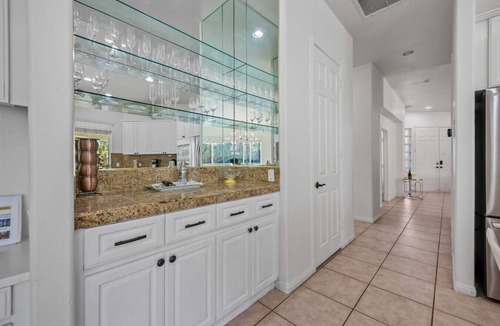 Desert Hot Springs Villa | Pickle+Basketball|Billiards|9bdr+6bath|Saltwater