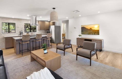 Paradise Valley Village House | Pickleball | Basketball | Game Room | Golf Course