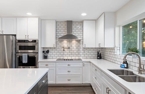 Avant House | Pickleball Oasis | Heated Pool & Putting Green
