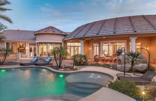 Deer Valley Villa | PickleballTheaterGymHeated PoolEstate