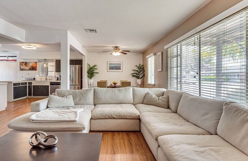 Village Grove House | ‘Picture-Perfect Getaway’ w/Remodeled Bath!