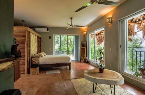Buenavista Villa | PICTUREQUE VILLA IT'S OWN PRIVATE COVE LAKE DOCK Palapa Swings Kayaks SUP Boards