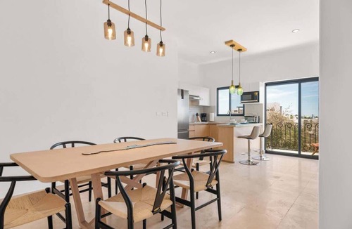 La Paz Apartment | Pineda Suite 301 - Downtown apartment with parking