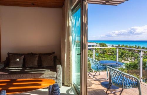 Playacar Fase II Hotel | Platinum Tower at Sandos Playacar All Inclusive 2 Teens Up to 17 years Stay Free