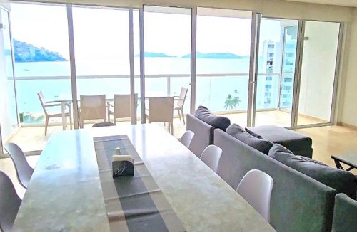 Costa Azul Apartment | Playa Acapulco Espectacular Apartment