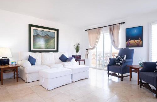 La Joya Apartment | Playa Blanca Condo