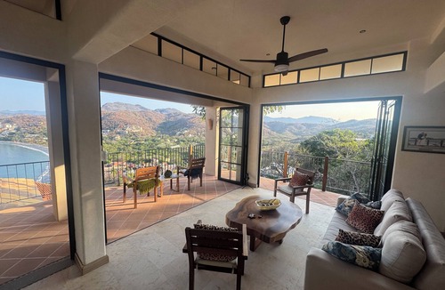 Playa Las Gatas Condo | Playa La Ropa Brand new Villa with 7-minute walk to the beach