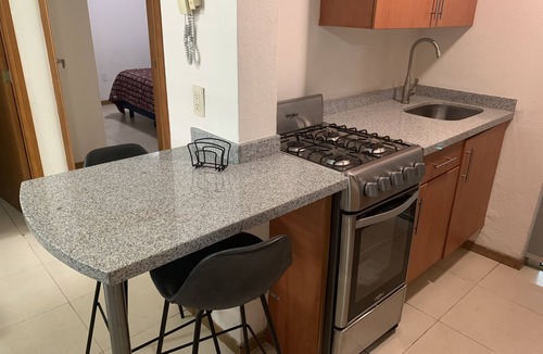 Zona Expo Apartment | Plaza del Sol/Expo Guadalajara Complete Apartment (Ground Floor)