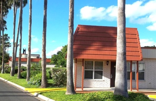Donna Apartment | Pleasant corporate apartment with AC in Donna