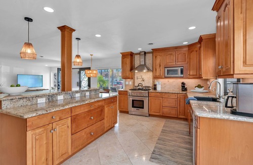 Allied Gardens House | Pool+Fire Pit | Near Balboa Park + Mountain Views!