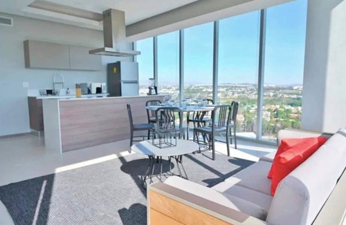 Financial District Apartment | Pool & gym retreat near Bosque Los Colomos