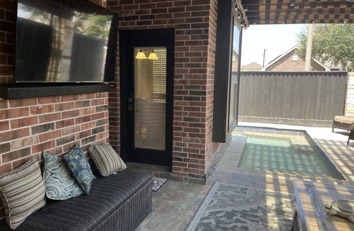 McAllen House | Pool/Kingbed/Awesome grill