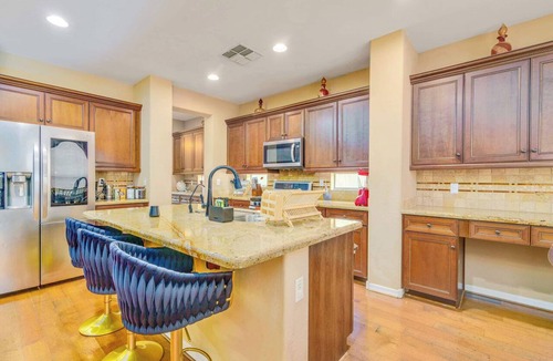 Palm Valley House | Pool, Movie Room, Games, Grill!
