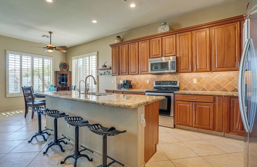 Surprise Farms House | Pool & Patio Oasis! Family Home in Surprise